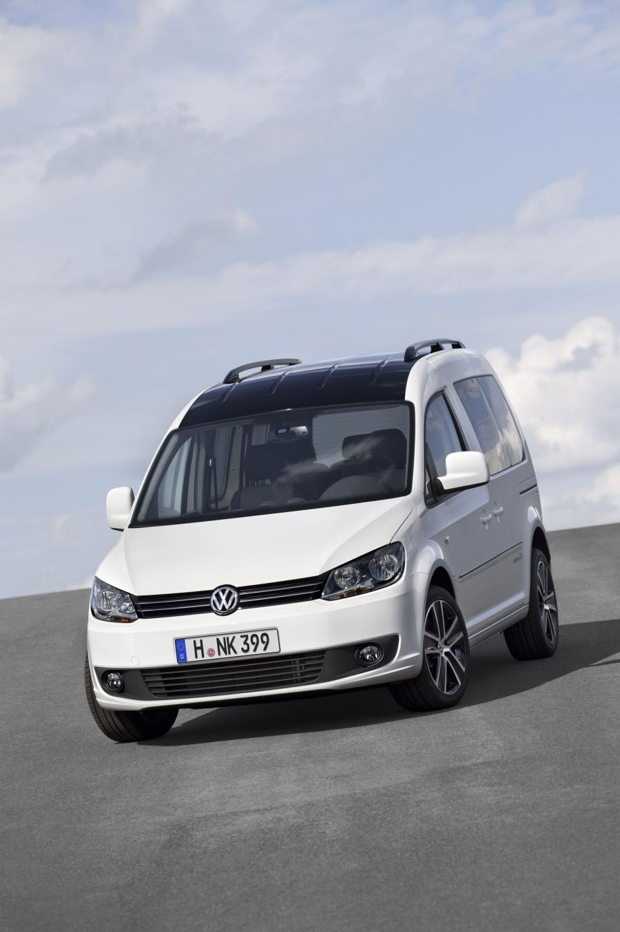  Volkswagen Caddy Edition 30 2011 года  (фото 3 из 5)